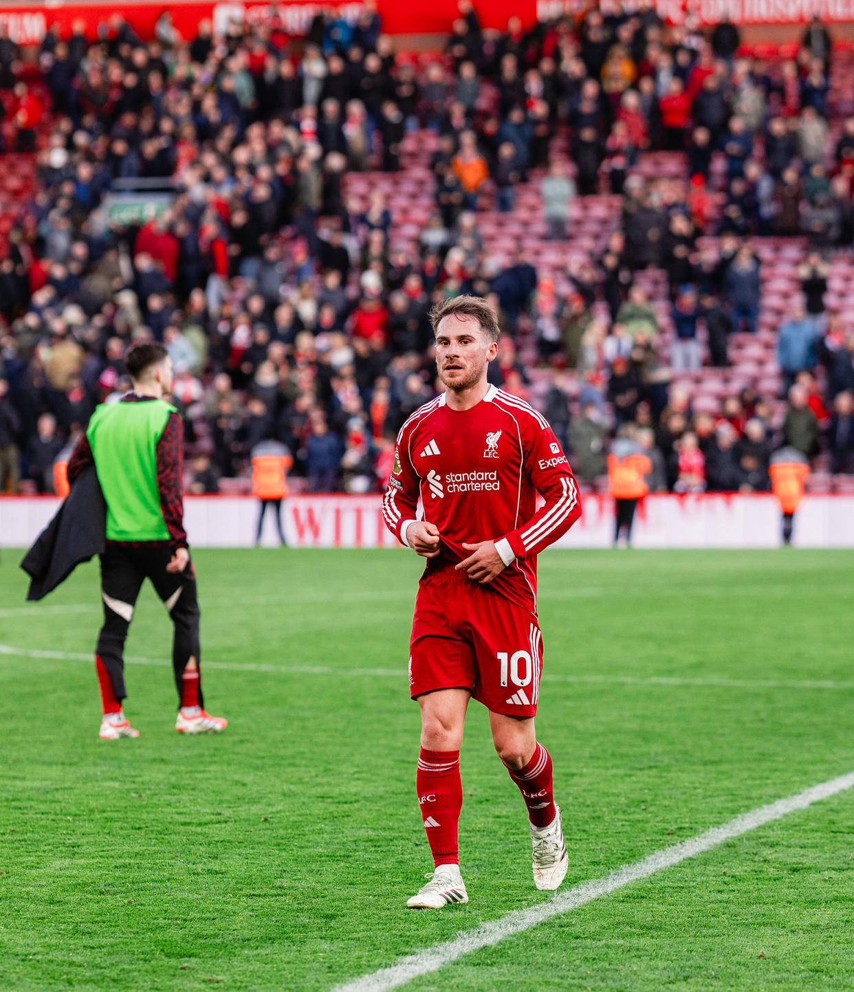 狼队客场战平利物浦，表现令人意外