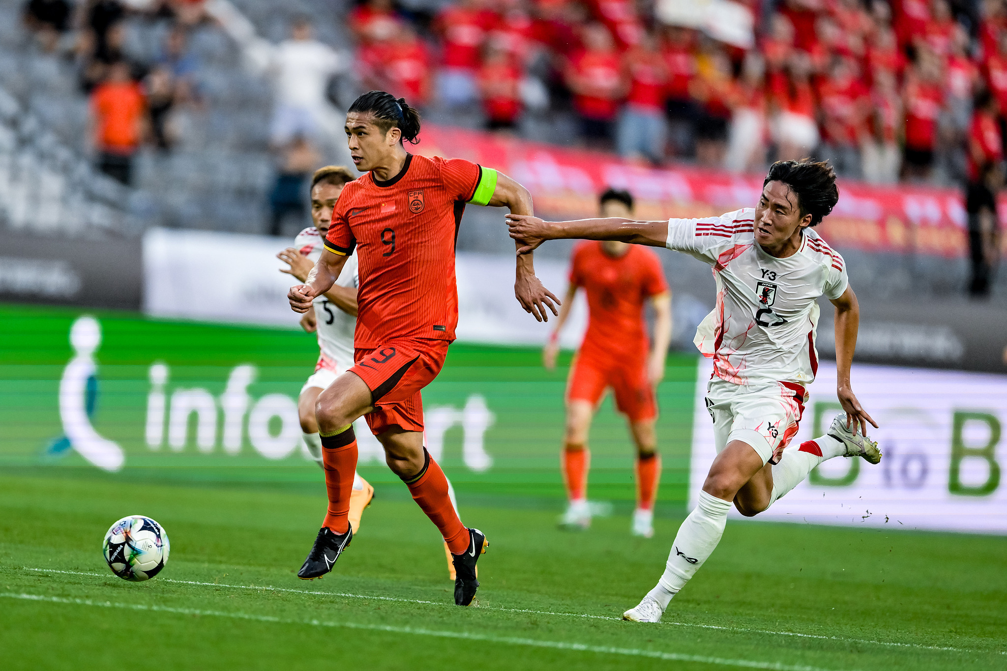 亚洲足球锦标赛：日本队夺冠，中国队获得亚军的简单介绍