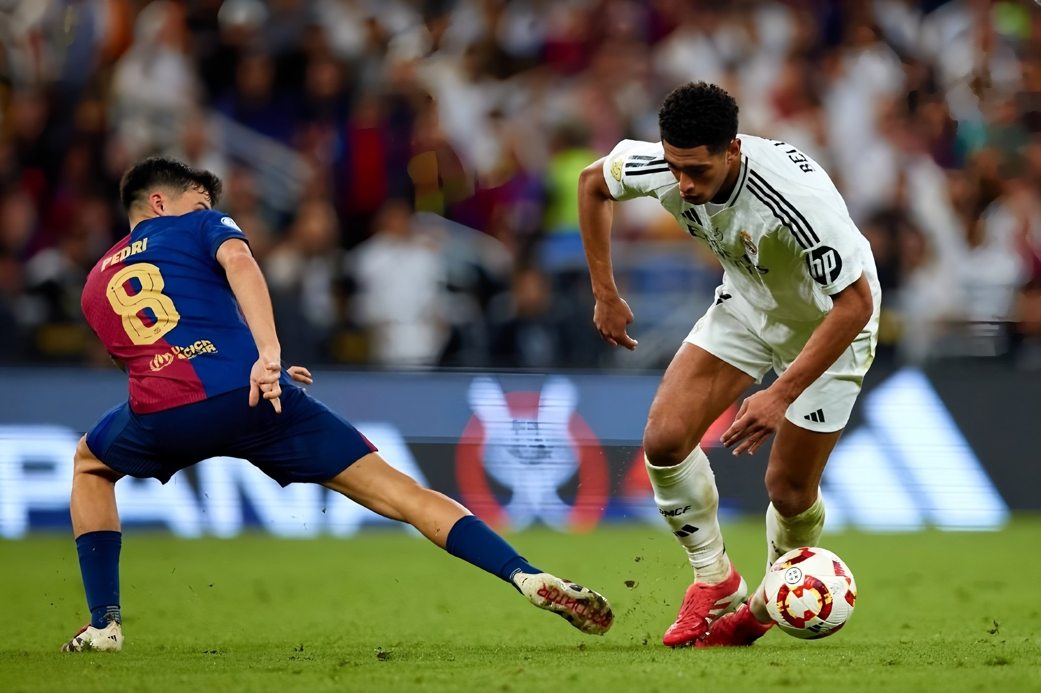 皇马风光复苏，巴萨艰难斩获胜利